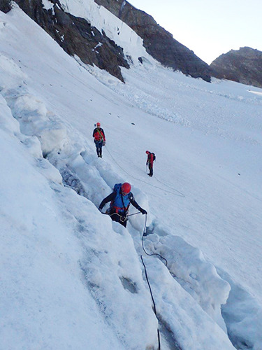 Výstup na horu Mőnch, 4107 m.n.m., Švýcarské Alpy foto (c) Kanta 2022