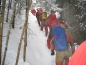 Trpaslíci s dvacetikilovými batohy táhnou do hory... foto: DrK