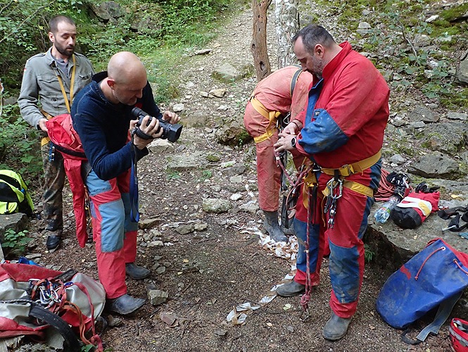 Kamera jede (v pozadí asistuje externista Zbyněk) foto (c) Chmel