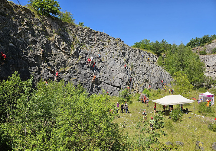 Lezecký den je zároveň zajímavý happening lidí podobného naturelu foto (c) Petr Chmel 2025