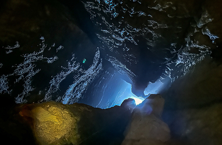 Propast na ostrově Brač v Chorvatsku foto (c) Speleoaquanaut