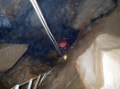 Jeskynní potápěč se zanořuje do Albeřické jeskyněfoto (c) Pepa
