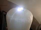 Vrchlík balonu obsahuje druhou kameru, která pomůže při orientaci ve výšce a zjistí charakter stropu jeskyně foto: DrKozel (c) 2019